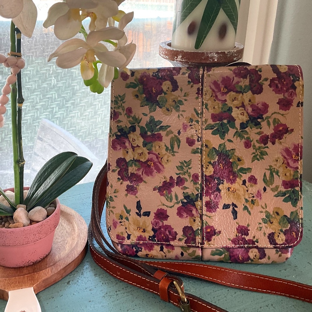 Patricia Nash Granada Antique Rose Leather Crossbody EUC